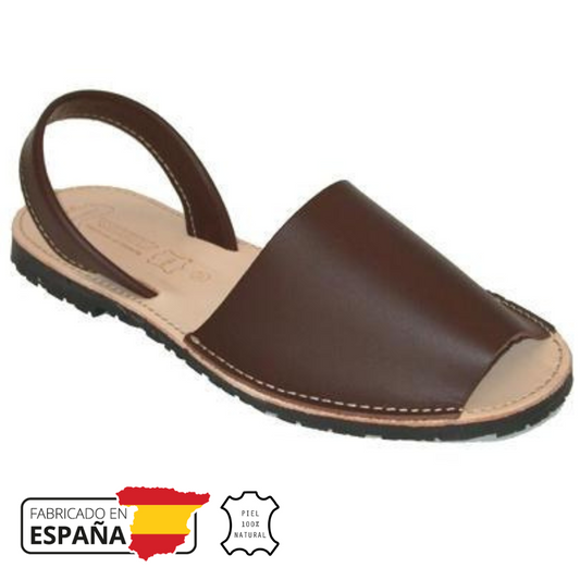 Menorquina hombre marron